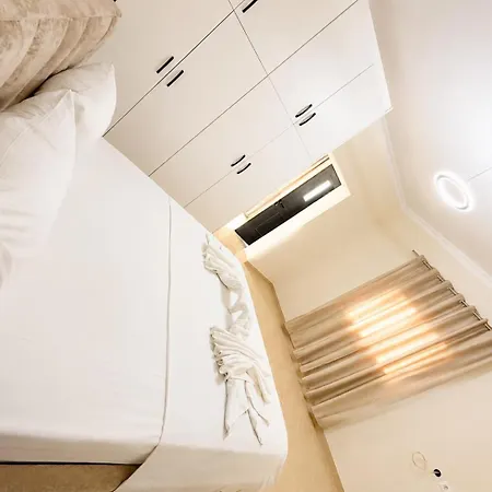 Ksamil Apartment شقة كساميل